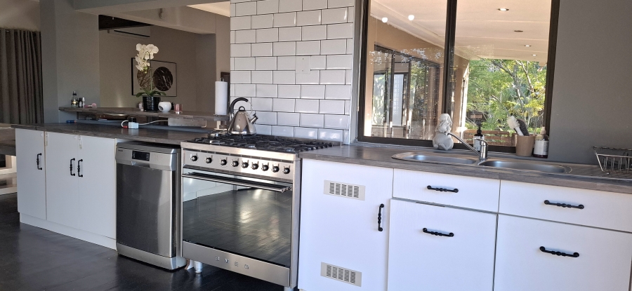 3 Bedroom Property for Sale in Nahoon Valley Park Eastern Cape